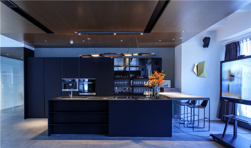 1530255808848171.jpg AY2A0289-2.jpg