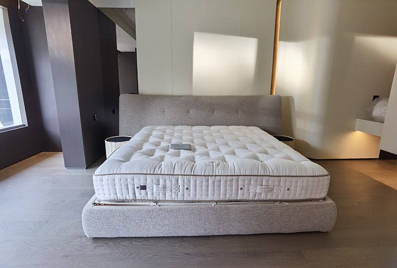 1708667653331421.jpg b (5).jpg