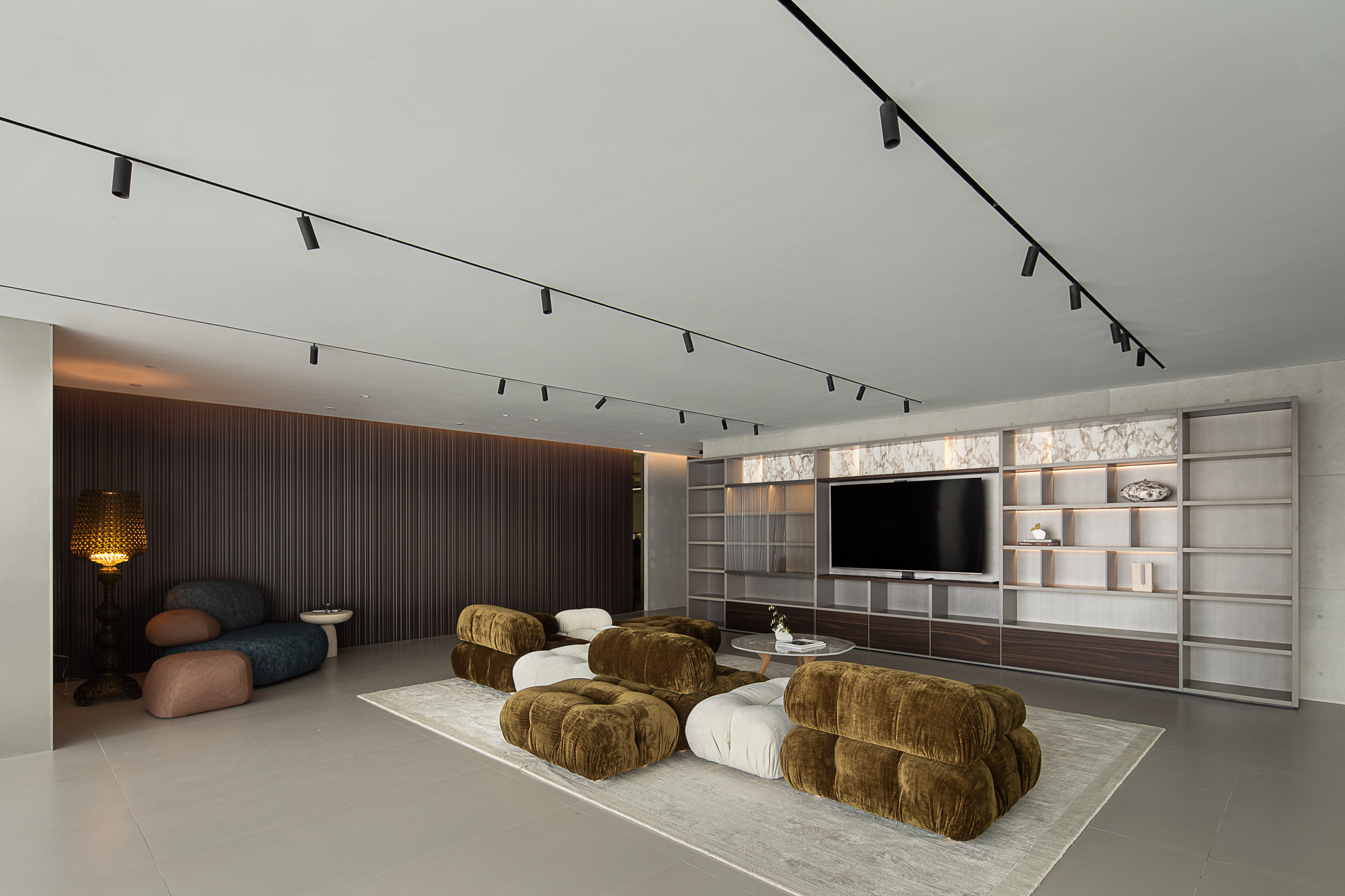 1775210633260817.jpg 2J2A6924.jpg