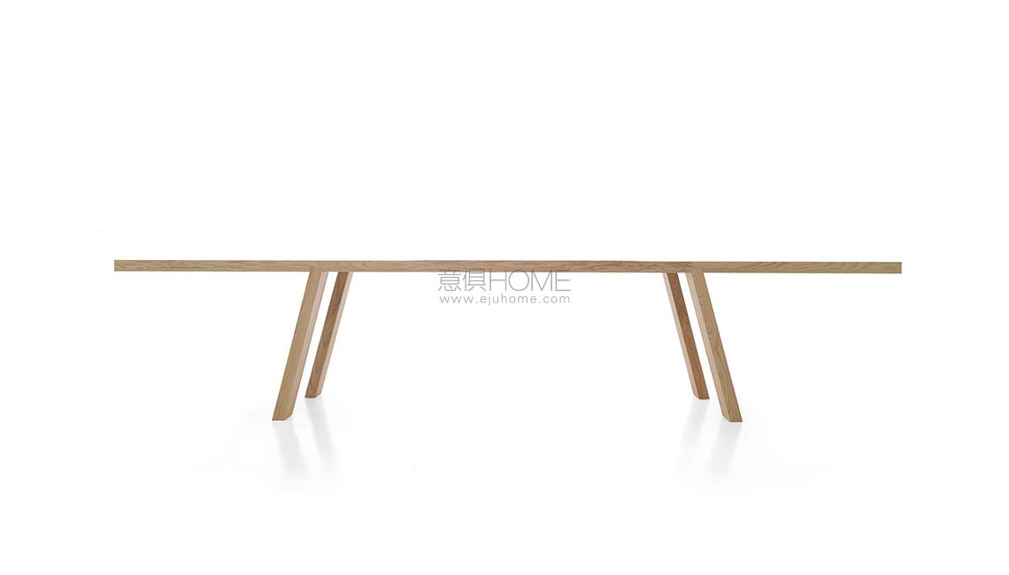 PORROMinimo Light 餐桌