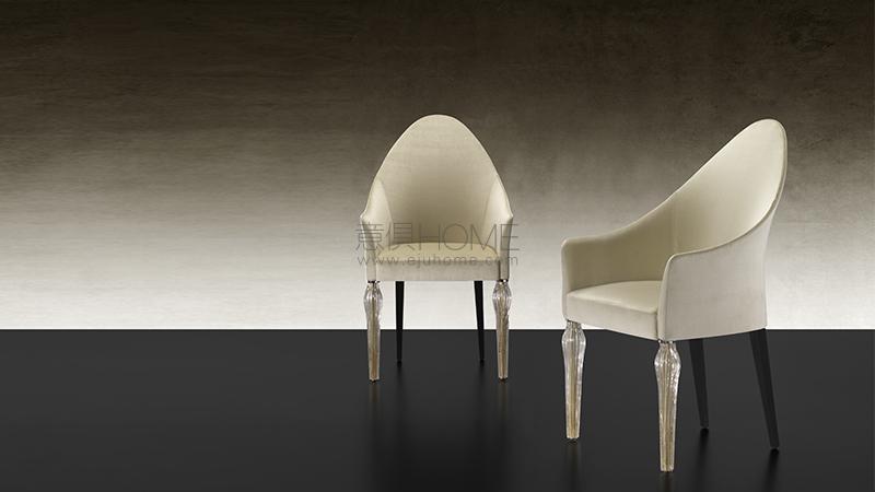 PEGGY ALTA MURANO 椅子