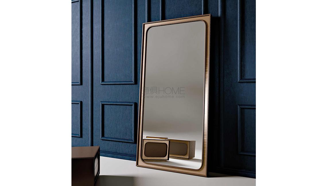 LUDOVICA MASCHERONIDorian鏡子