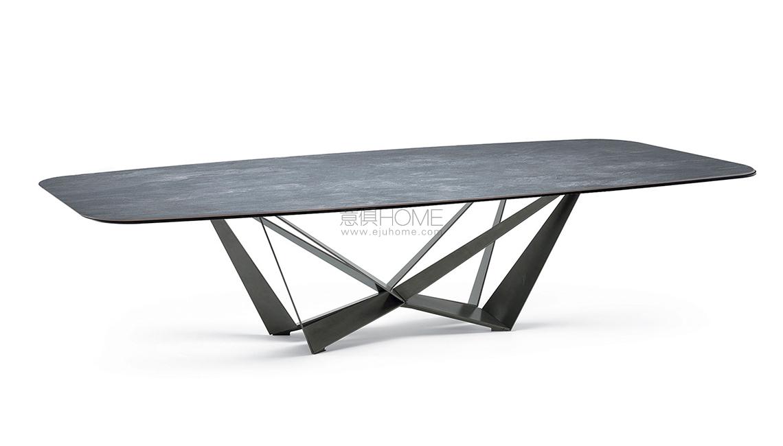 Skorpio Keramik長餐桌