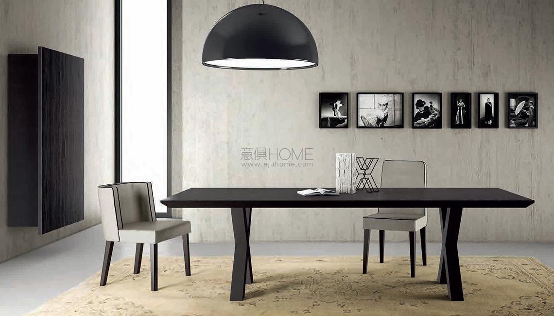 CASAMILANOandrea 011餐桌