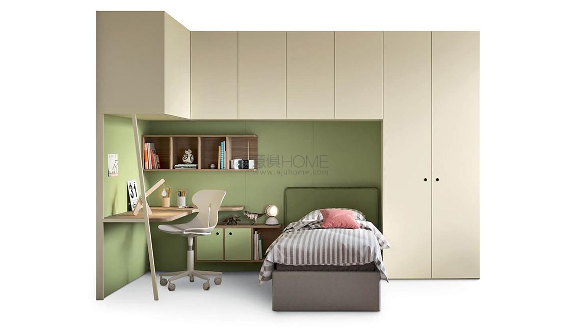 ARMADI A PONTE AD ANGOLO兒童房