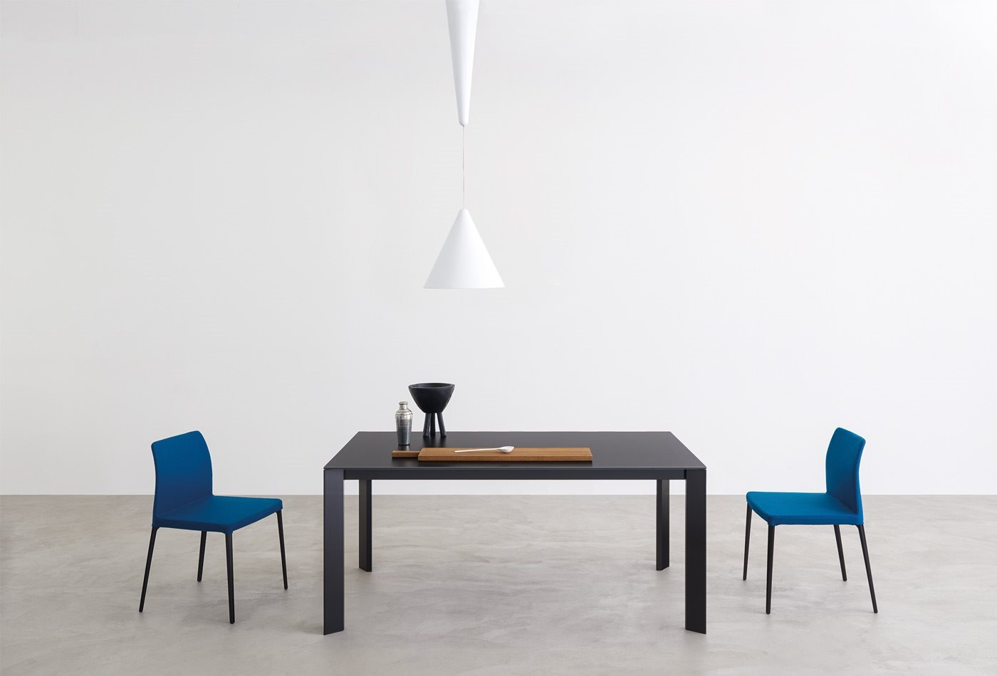 Every + Grid 長餐桌