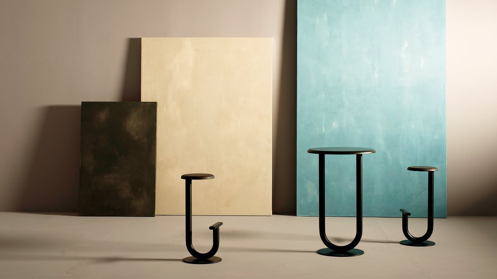 Strong Stool 高腳凳