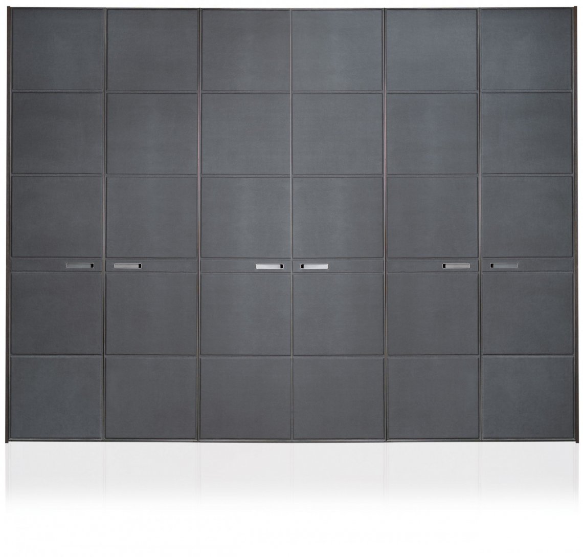 MISURAEMMELONDON衣柜