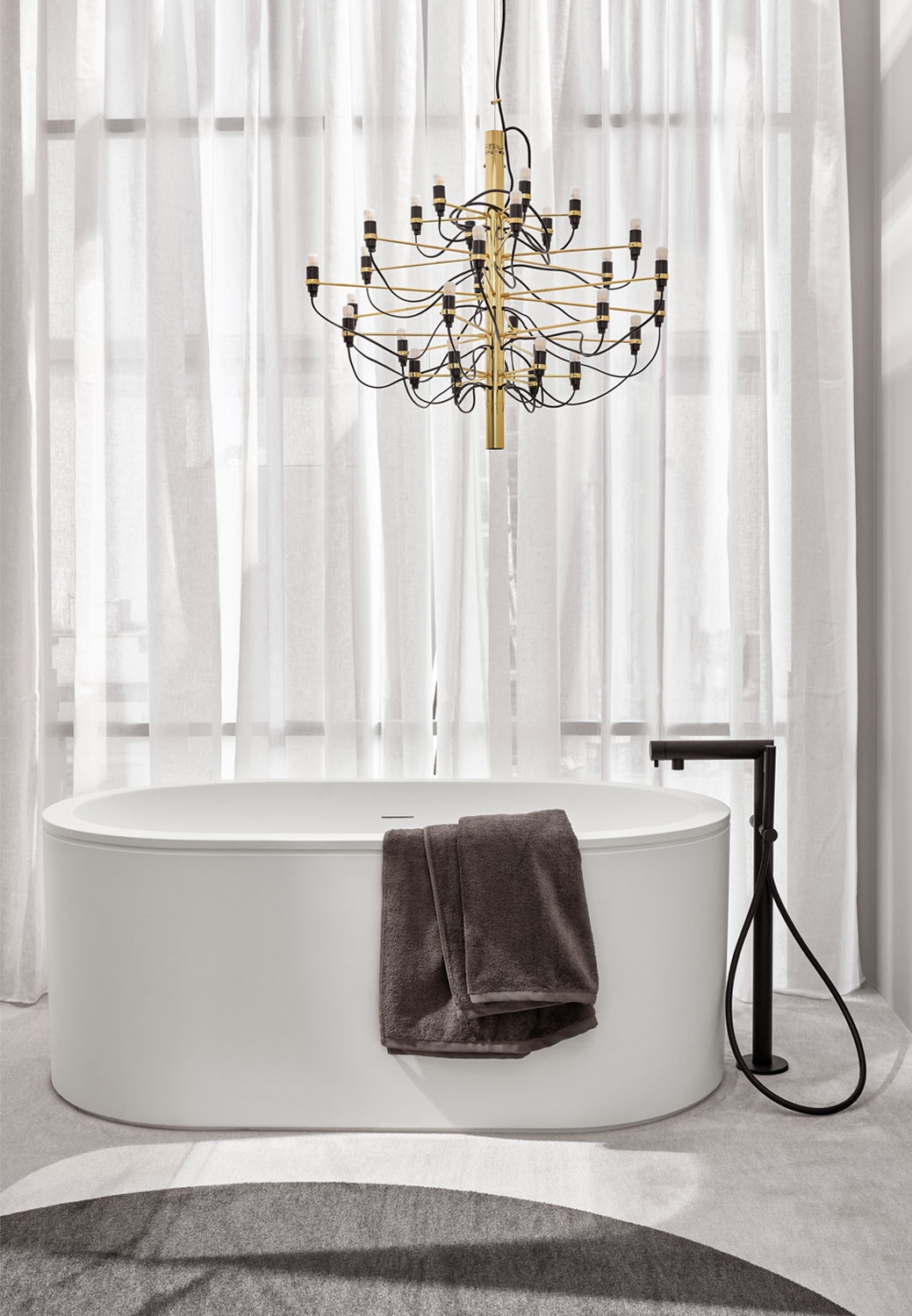 Cibele L bath tub浴缸