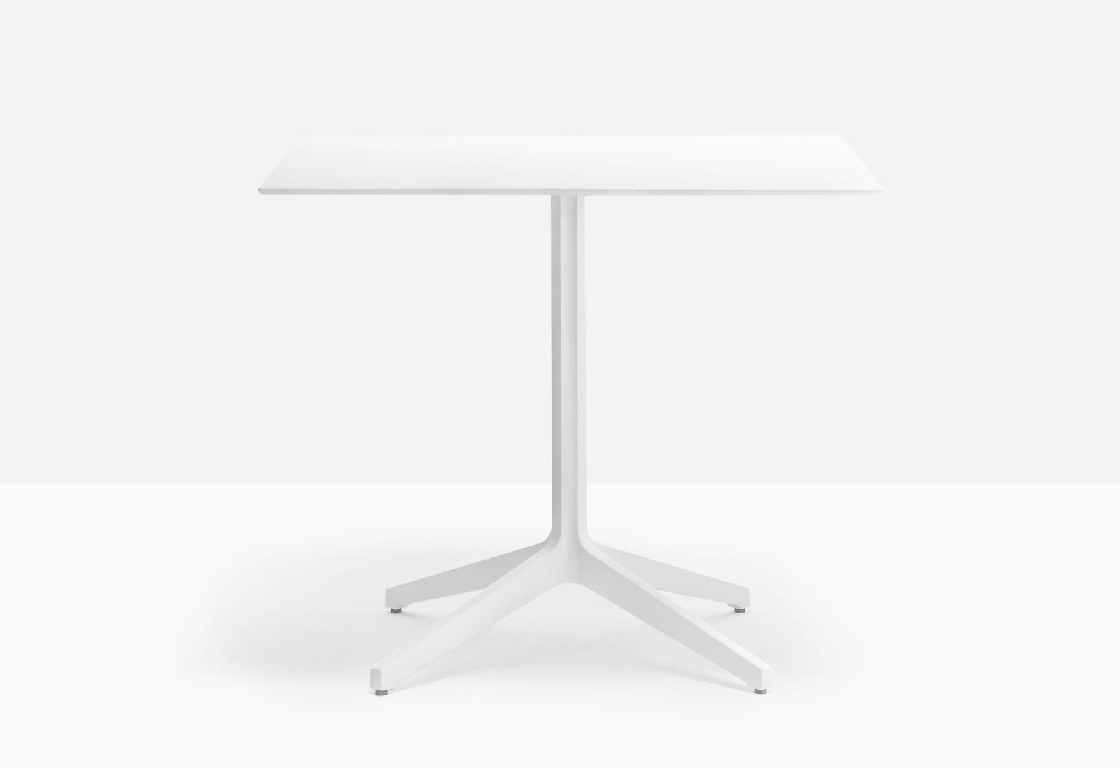 ypsilon 4 4797茶幾