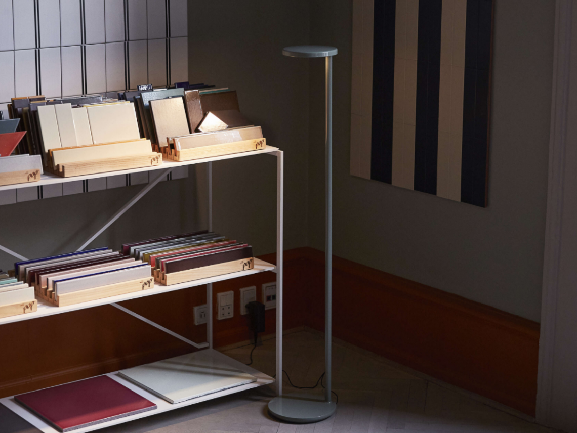 Oblique Floor落地?zé)?>
						<div   id=