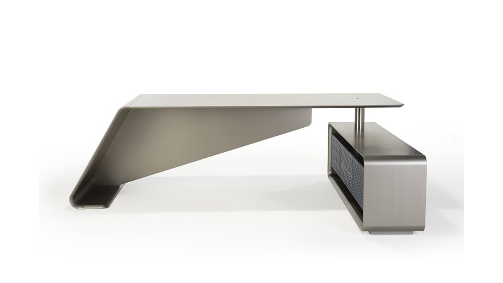 Oh scrivania 辦公桌