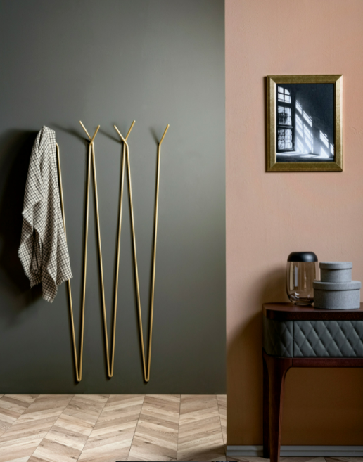 TONINCASALost衣帽間