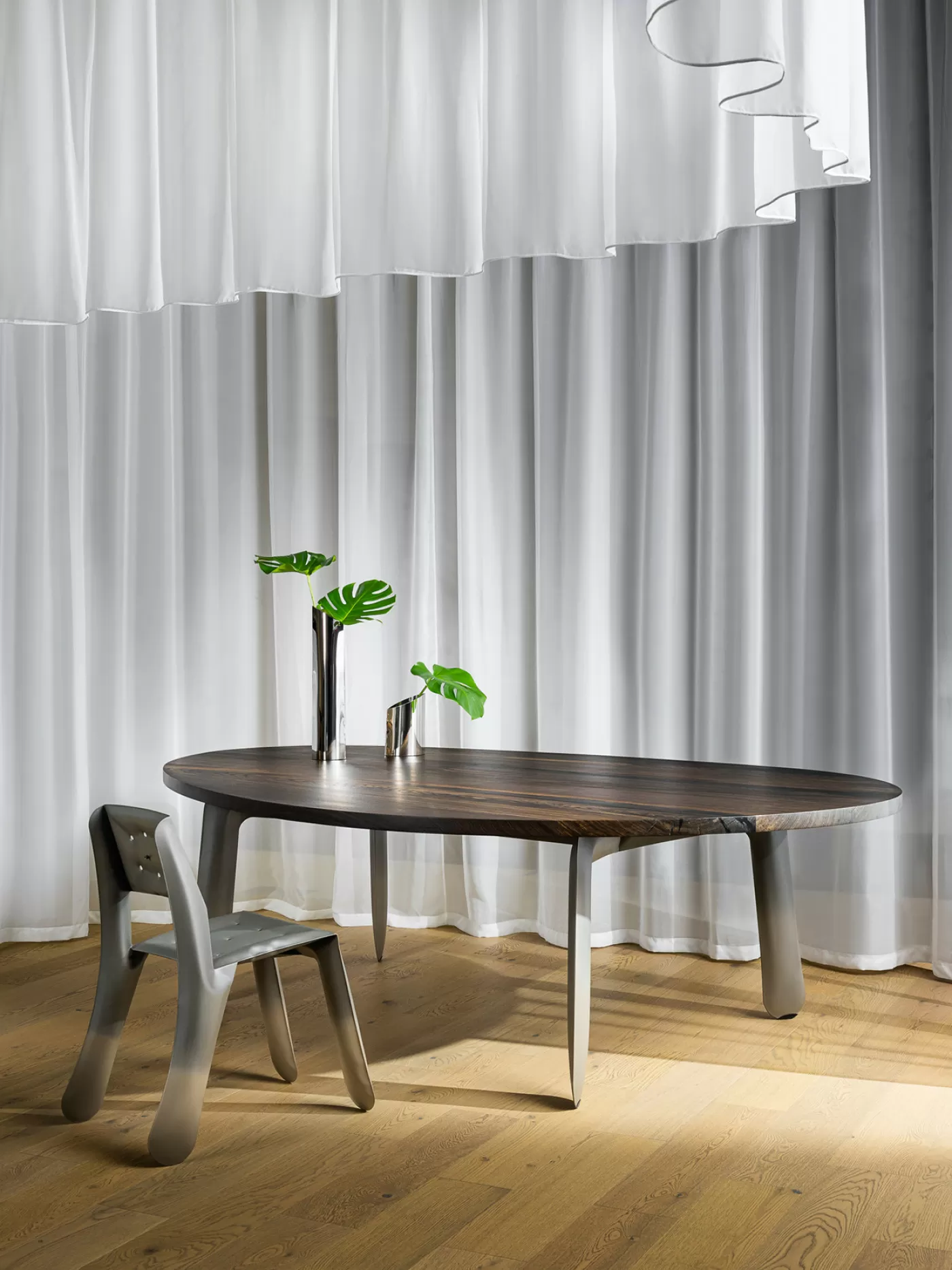 zietaChippensteel Table桌子