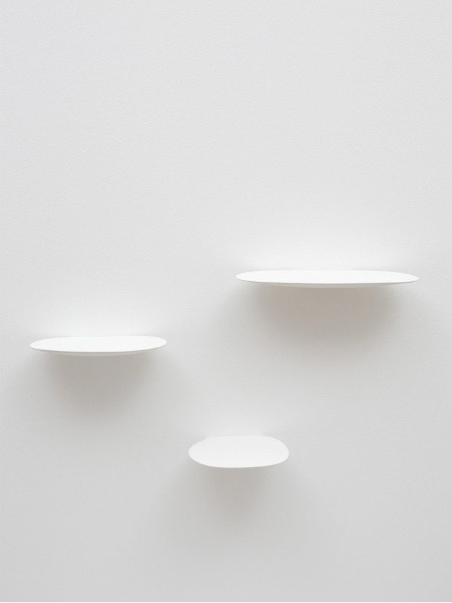 MoustacheIsola shelves x3置物架