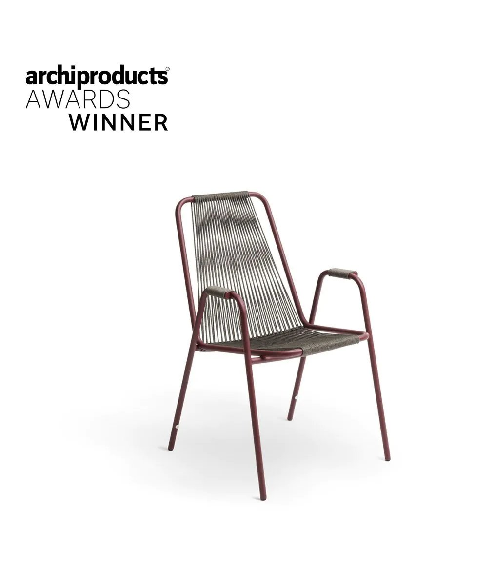 UnopiuSedia con braccioli Coco餐椅