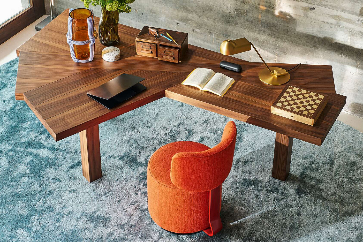 CASSINA簡(jiǎn)約個(gè)性